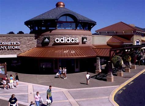 adidas woodburn outlet mall